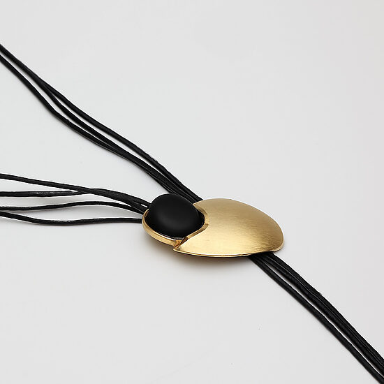 Kaklarota KALLIOPE | black