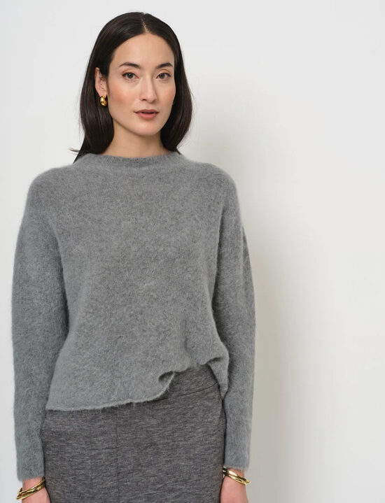 Alpaka džemperis ar garām piedurknēm