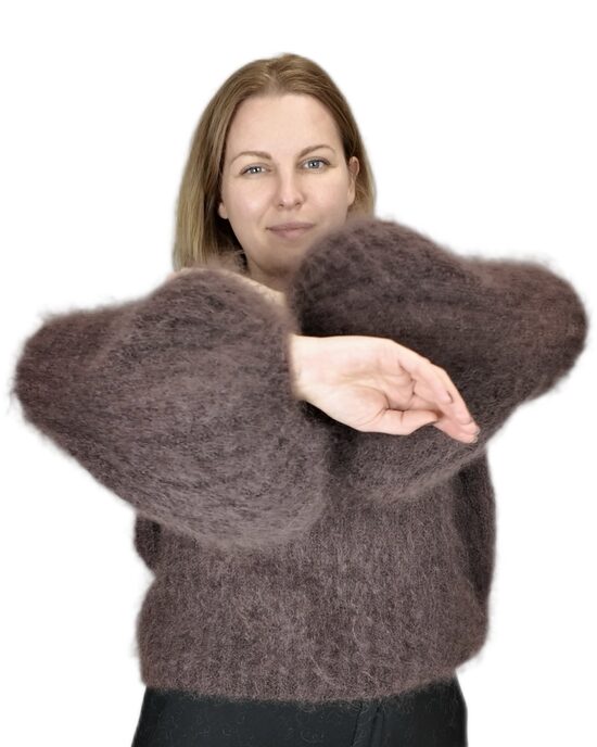 Mohēras džemperis ar piedurkni "tulpe" / brūns