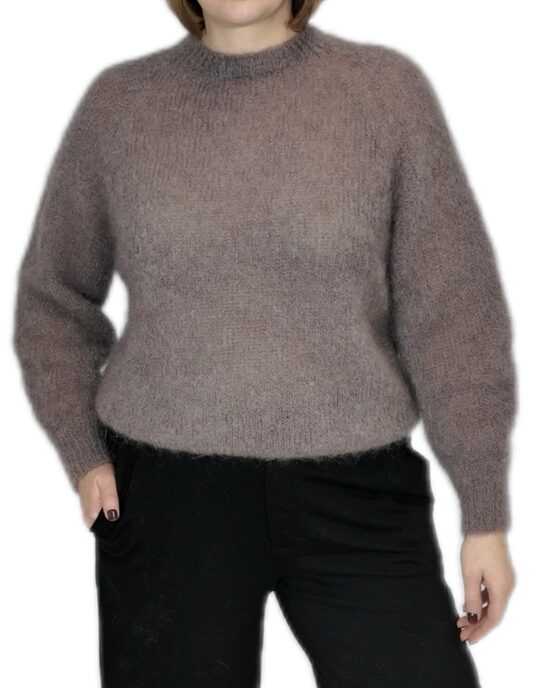 Brūns mohēra džemperis