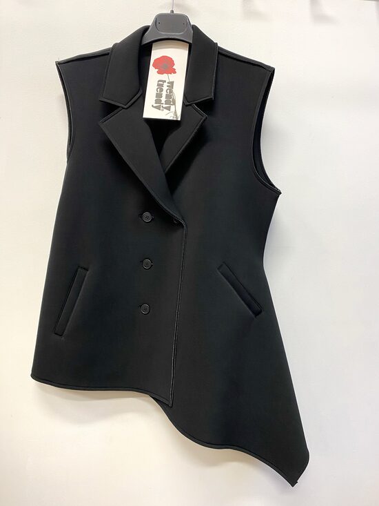 Asimetriskā neoprēna veste 