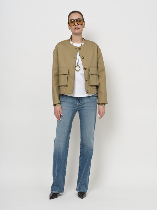 Sieviešu bomber-jaka 