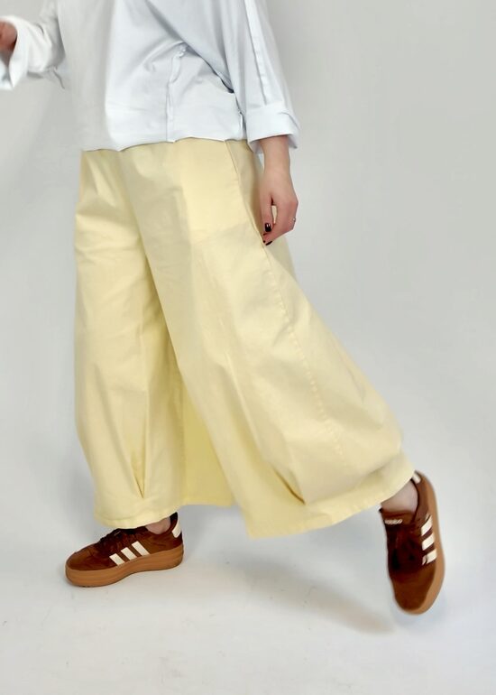 Platas kokvilnas bikses | butter yellow