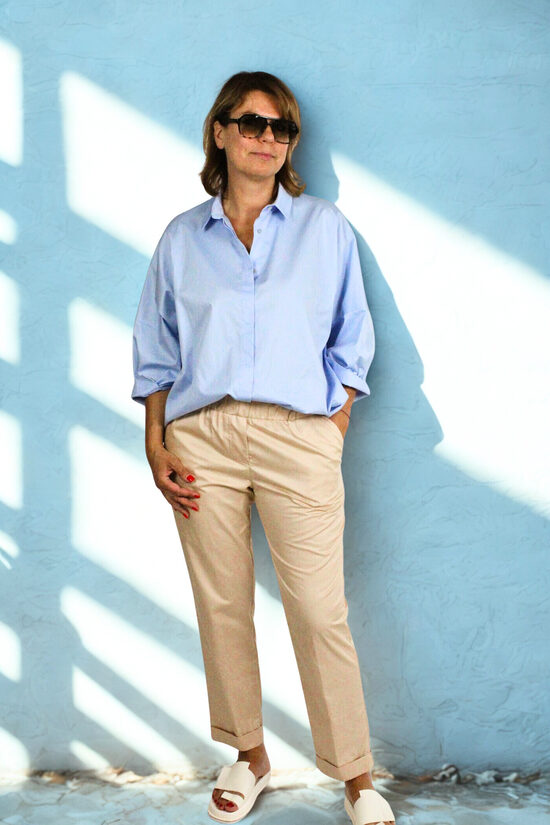 Gaiši zila kokvilnas blūze 