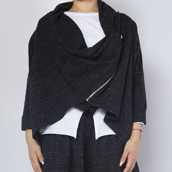 Asimetrisks kardigāns ar rāvējslēdzēju