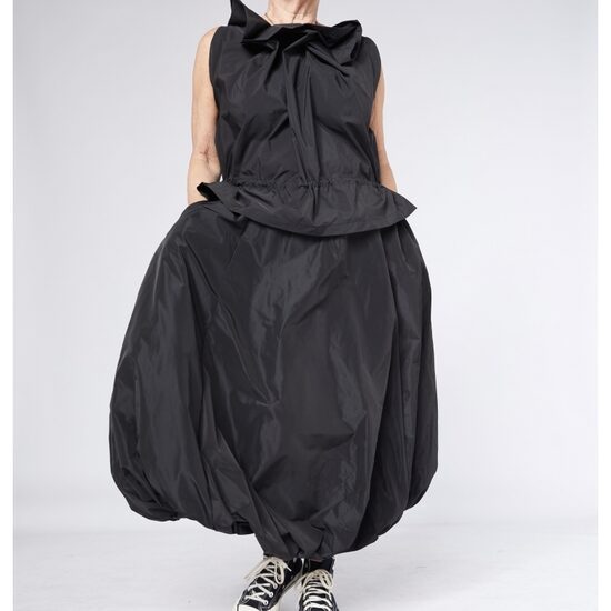 Melnie balon-svārki midi garumā